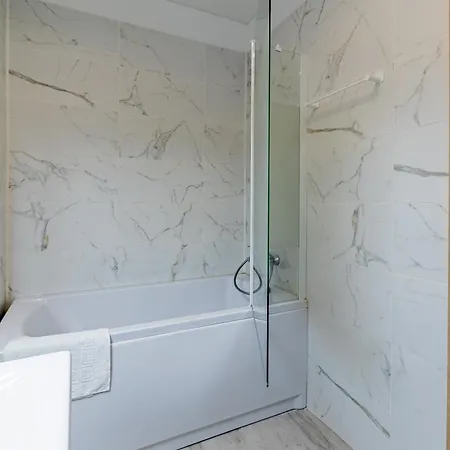 Onix N10 Pool & Playgroung 169 Năvodari